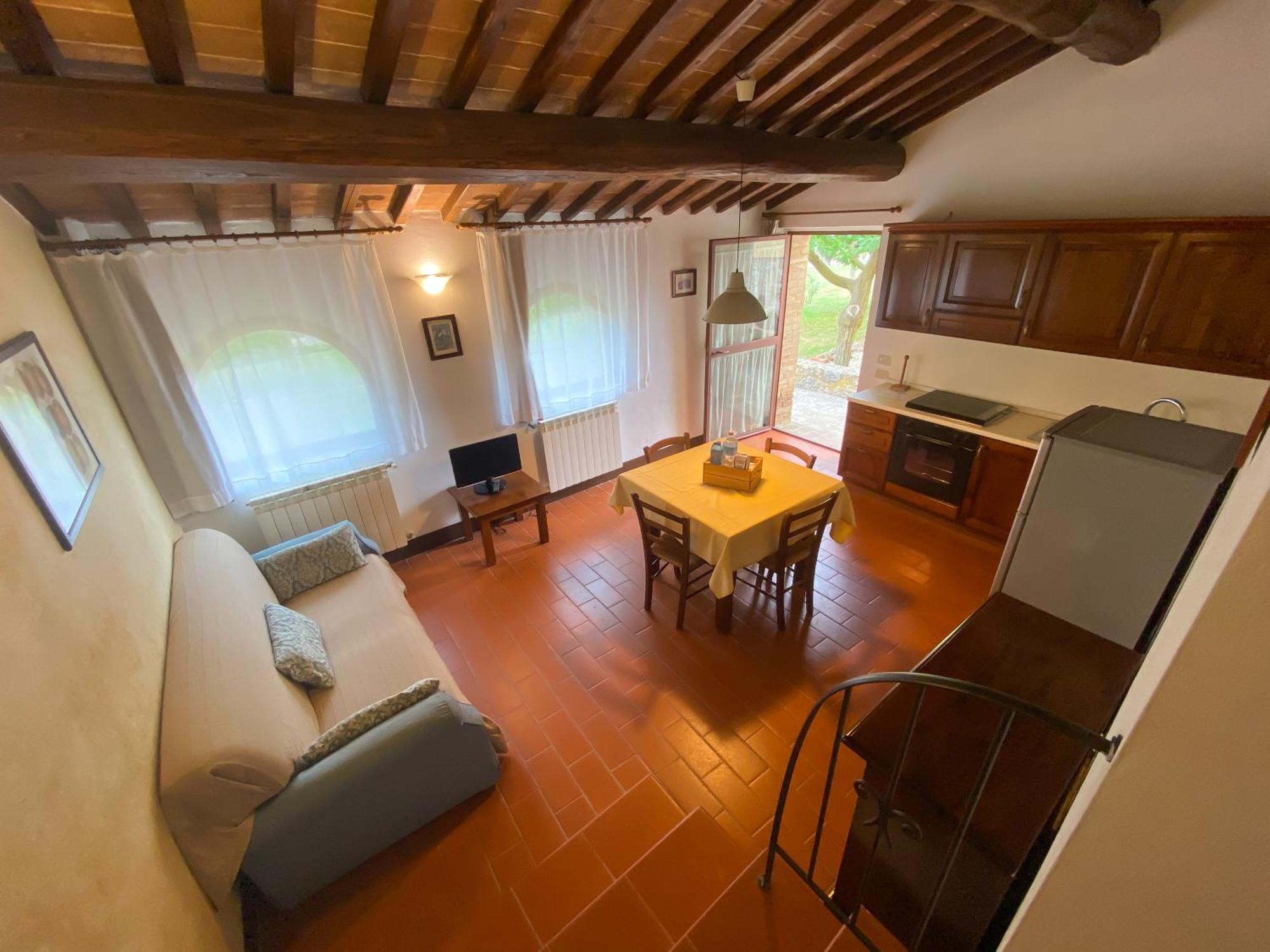 Fattoria Agriturismo Nerbona 카솔레 델사 외부 사진